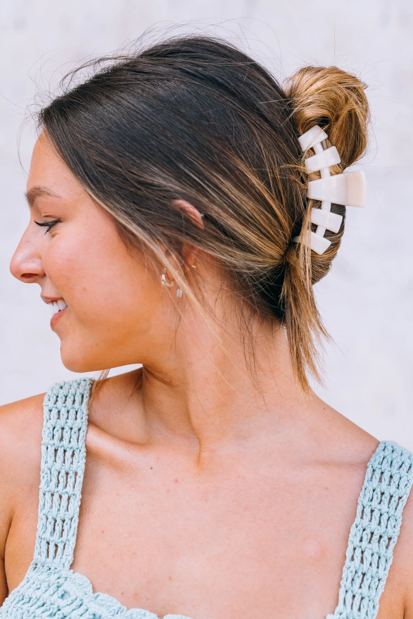 Classic Almond Beige Medium Claw Clip - Image 4