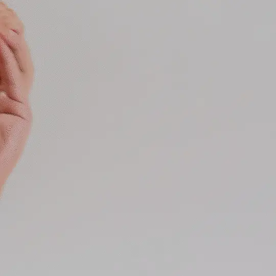 Classic Almond Beige Tiny Claw Clip - Image 4