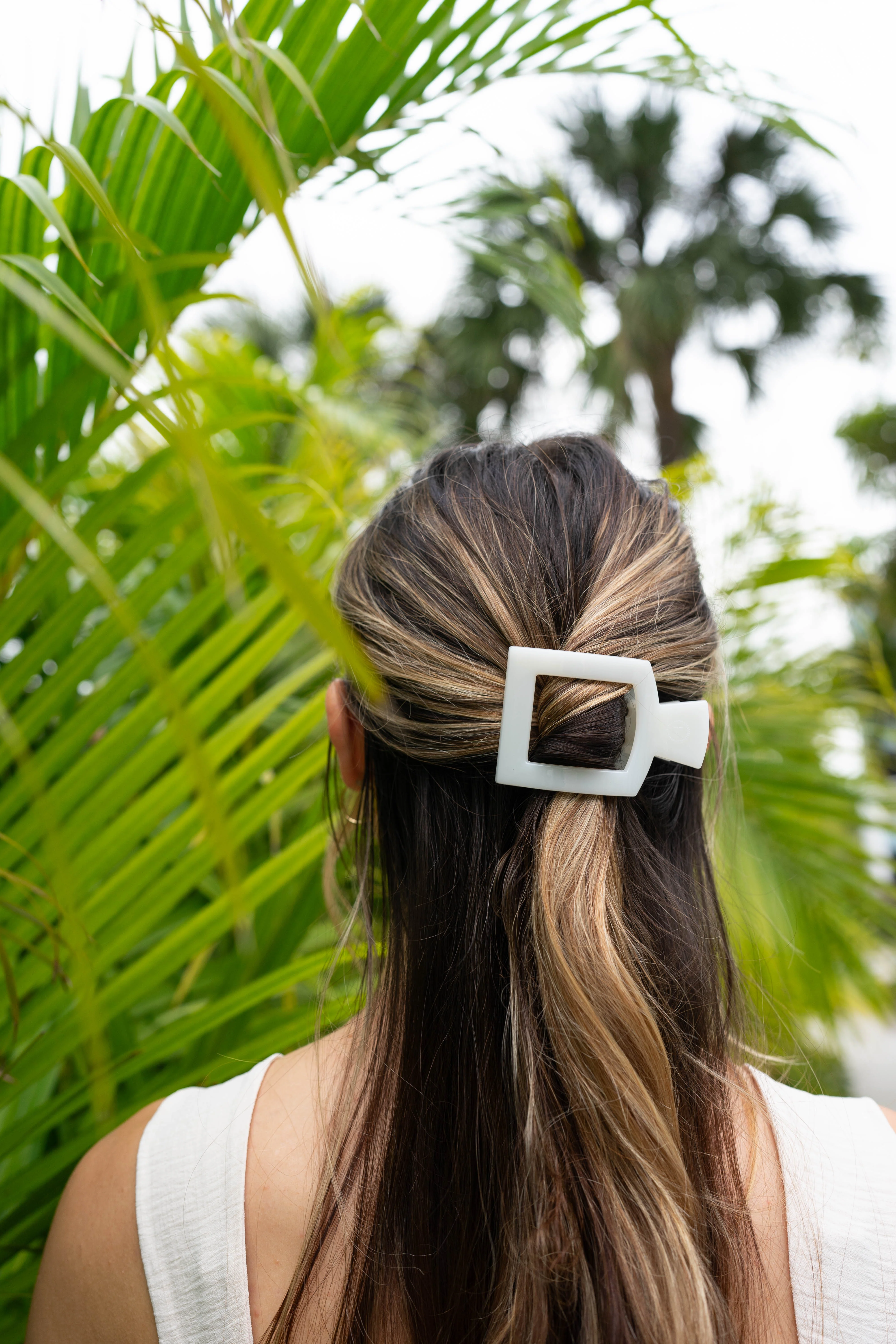 Coconut White Medium Flat Square Hair Clip - Image 4