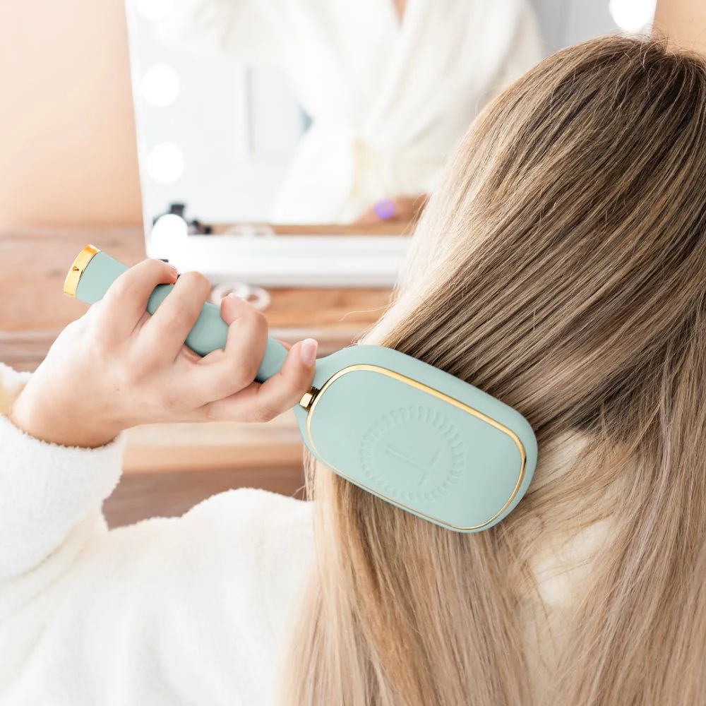 Detangler Hair Brush for Fine Hair – Blue - Image 3